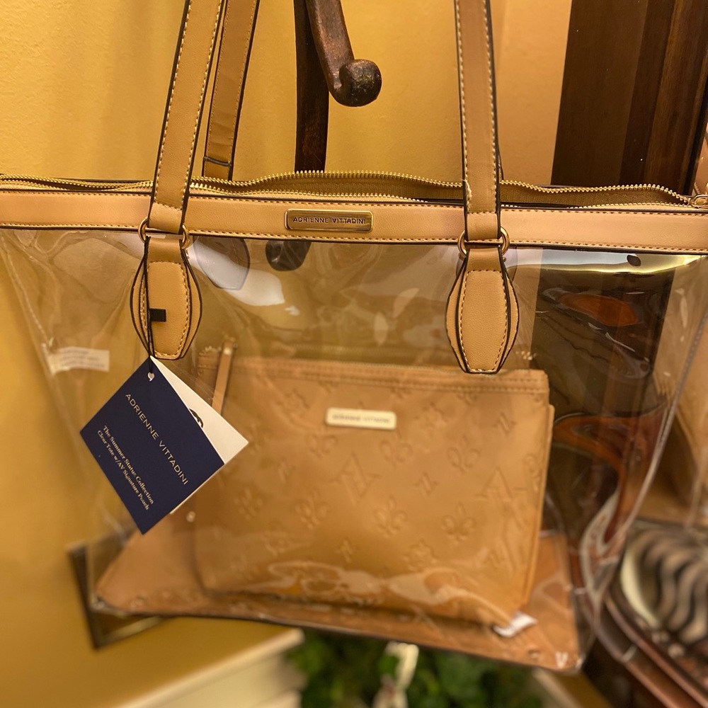 ADRIENNE VITTADINI Tan Tote Bag with MAKEUP POUCH Modern Design - Picture 7 of 15